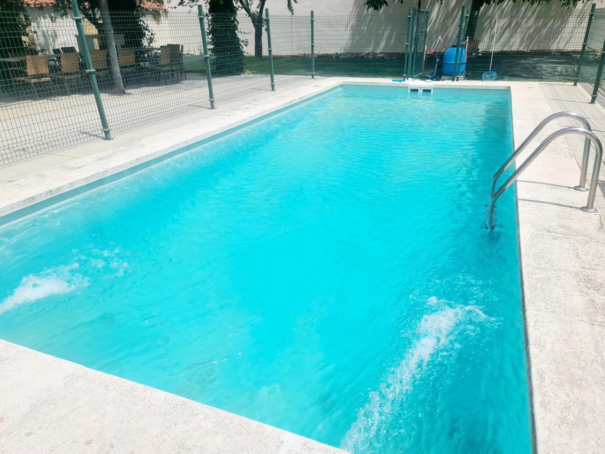 Palacio Conde De Aldana Con Piscina Entre Encinares Y Dehesas Terradillos